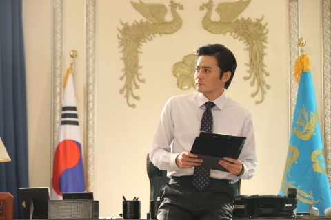 장진의 유쾌한 상상 ‘굿모닝 프레지던트’ 크랭크업