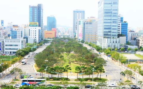 광주시청 앞 미관광장, 시민들 휴식공간으로 25일 개방