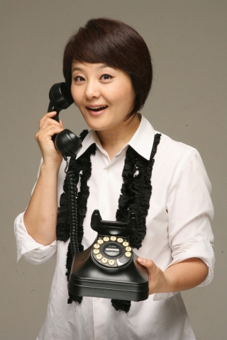 쿡쇼 진행을 맡은 최유라 씨