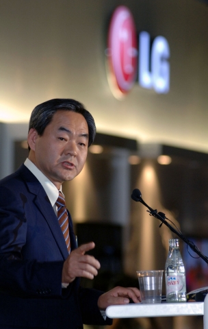 강신익 사장, 세계언론에 보더리스TV 소개
