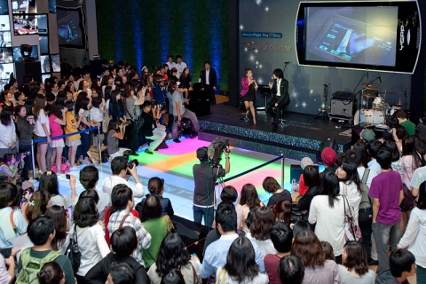 지난 17일, 서초동 삼성전자 홍보관에서 개최된 삼성 신제품 MP3플레이어 쇼케이스 '딜라이트 플레이 with 옙' 행사에서 연기자, 가수 겸 삼성옙 광고 모델로