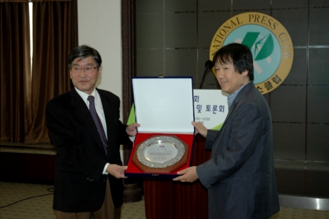 ‘간의 날 10년’, 치료발전에도 불구, 사회적 문제는 여전