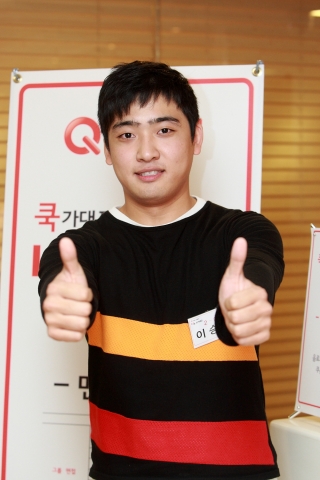 ‘쿡가대표’선발전 최종우승자인 이승빈 씨(세종대 호텔경영학과 재학). 이씨는 쿡아일랜드(COOK Islands)의 최고급 리조트 1년 이용권권과 일정기간 동안의 체재비를 받으며 대