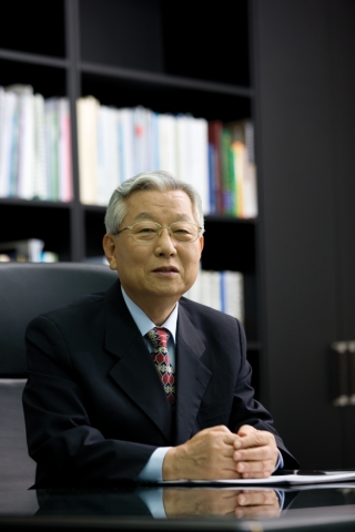 이무근 동명대학교 총장