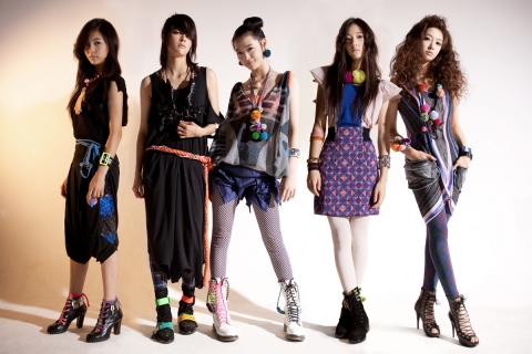옥션, 새 얼굴로 ‘f(x)’ 발탁