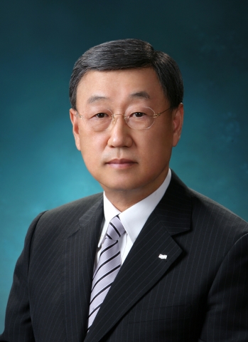 박용현 두산그룹 연강재단 이사장