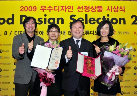 기아자동차㈜는 8일, 기아차 쏘울이 독창성, 심미성, 사용성, 통합성 등 고객의 필요(needs)를 만족시키고자 한 디자인의도가 높은 평가를 받아 대한민국 최고 권위의 「2009 