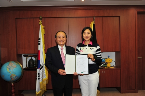 서희경 안선주 등 건국대 재학 女프로골퍼 아름다운 기부