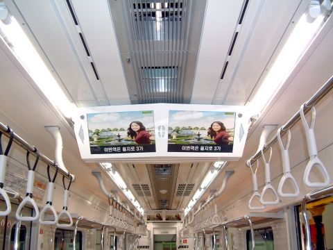 3호선 신형전동차 내부 모니터