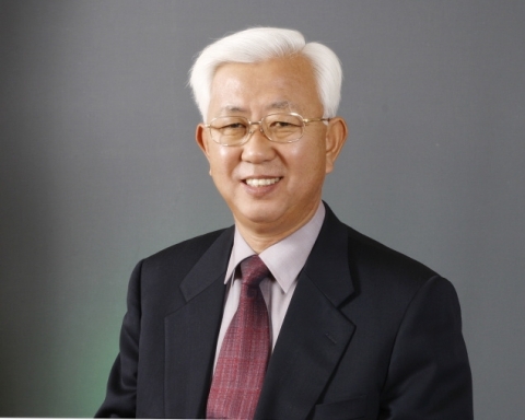 군산대 이희연 총장, 학교발전기금 기부
