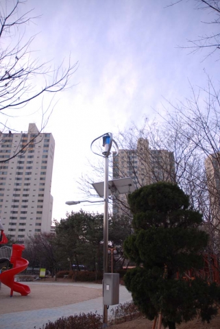 이노시스템 풍력태양광발전가로등  분당 불정공원에 설치