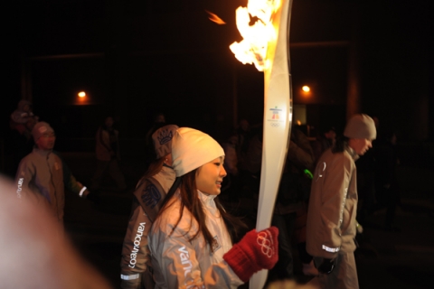 삼성전자가 19일 저녁(현지시간) 캐나다 토론토 인근 해밀턴市에서 삼성 애니콜 모델이자 하우젠 에어컨 모델인 피겨 선수 &#039;김연아&#039;가 밴쿠버 동계