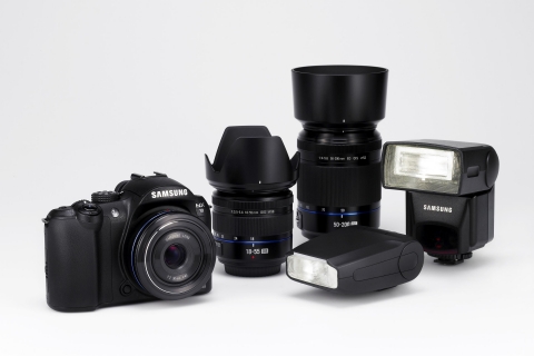 Samsung Unveils The Next Generation Of Camera–THE NX10
