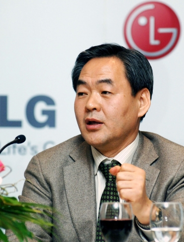 LG전자, “TV의 경계 넘어 ‘TV 세계 1위’ 오른다”
