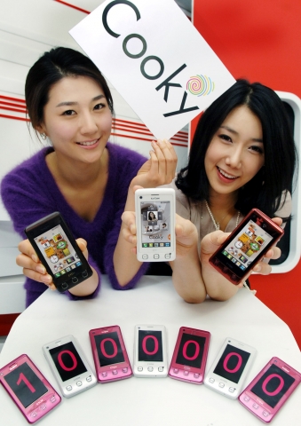 LG전자가‘09년 3월 국내에 출시한 ‘쿠키폰(모델명: LG-SU910/KU9100/LU9100)이 12일 누적 판매 100만대를 돌파했고, 지금도 일 평균개통수가 2,000대에 