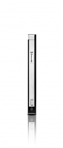 LG Unveils The World’s First 3 Way Sync Feature Phone At MWC 2010
