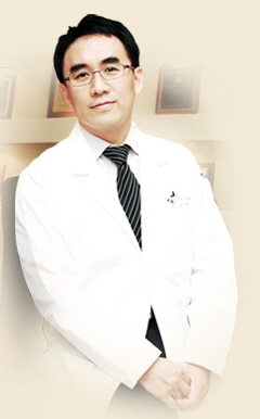 연세플러스성형외과 서동완 원장