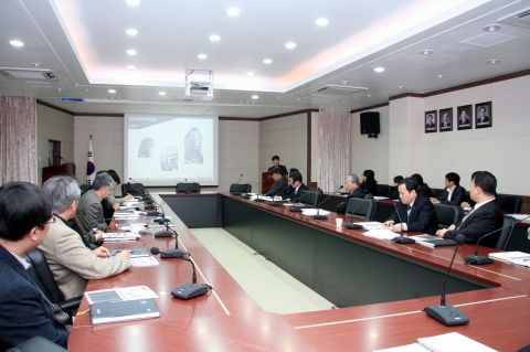 충남발전연구원은 8일 연구원 대회의실에서 유네스코 한국위원회 정우탁 정책사업본부장 초청 특강을 가졌다.