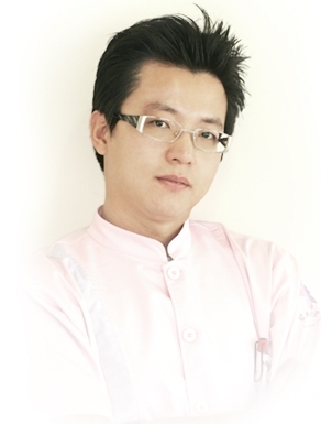 루시아치과병원 정수용 원장