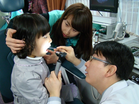 대구 다문화가정 의료봉사활동 모습