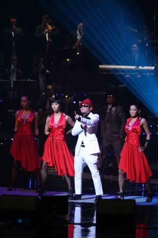 거제문화예술회관, ‘김건모 콘서트’ 개최