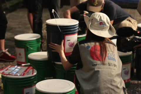 “월드쉐어, MBC 일밤 단비팀과 함께 아이티에 희망 심고 오다”