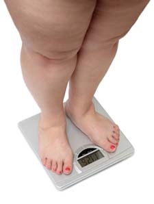 겨우내 갑작스럽게 찐 살이 당혹스러운 봄, 단기간 다이어트를 위해 지방흡입 수술을 찾는 사람이 많다.