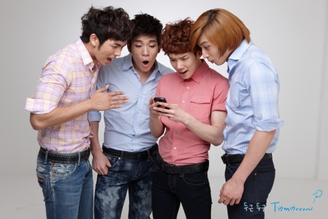 삼성 두근두근 투모로우 캠페인 이미지 (2AM).