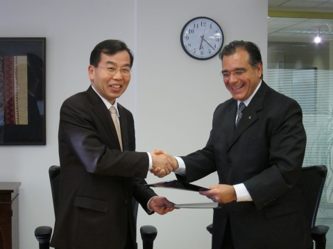 방송통신위원회 이기주 기획조정실장과 월드뱅크(World Bank) 후안 호세 다붑(Juan Jose Daboub) 사무총장(Managing Director)이 ICT분야 공동협력을