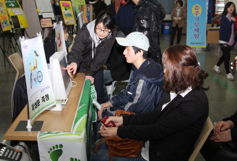클린캠퍼스에 참가한 군산대 채정룡 총장