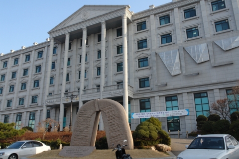 한양대학교는 최근 2011학년도 수시 논술 출제 경향에 다소 변화가 있다고 발표했다.