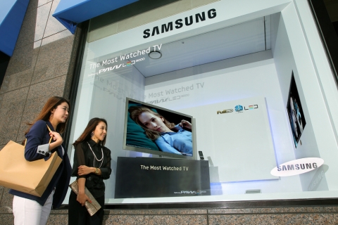 삼성파브 명품 디자인 3D TV, 백화점 쇼윈도 입성