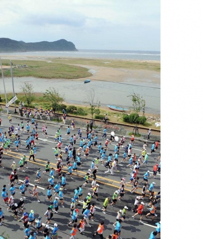 동명대학교 학생 300명 가량이 참석키로 한 하프마라톤대회의 지난해 장면