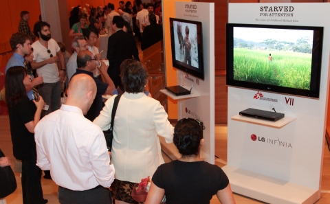 The“Starved for Attention”exhibition, a joint effort between Médecins Sans Frontières (MSF) and LG E