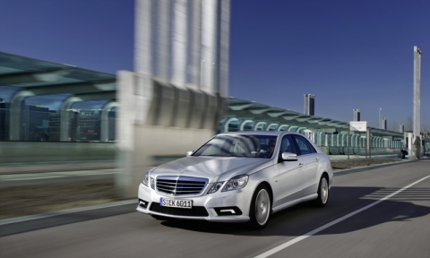 The new E 200 CGI BlueEFFICIENCY AVANTGARDE
