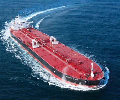 이번에 수주한 유조선과 같은 사양의 수에즈막스급 유조선 사진