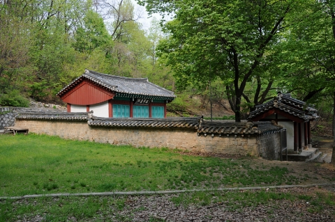 복원된 도봉서원
