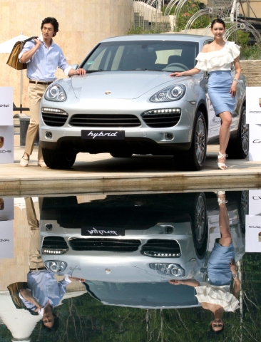 포르쉐, 첫 하이브리드 SUV ‘카이엔 S 하이브리드’ 공개