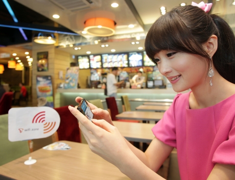 SK텔레콤, 롯데리아와 WiFi 설치 계약 체결