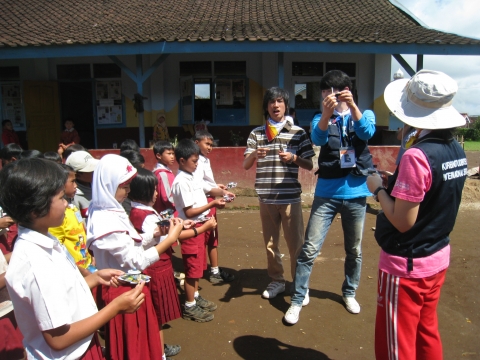해외봉사단(인도네시아)_시르나사리초교_과학교육봉사