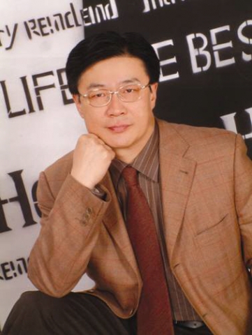 예술총감독 강건동