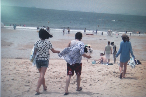 아공포는 전국 '해수욕장 꼴불견' 동영상을 제작하여 무료로 배포한다고 밝혔다.