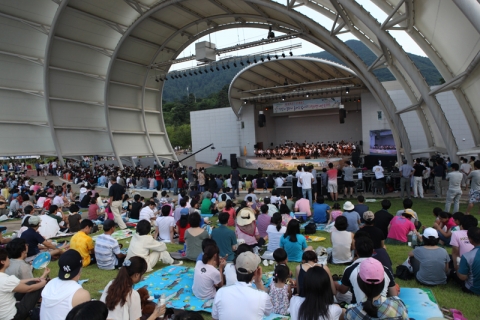 반려동물의 새로운 문화를 쓰다…‘개나소나콘서트’ 성료