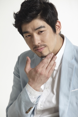 “여성은 수염 기른 남성에게 본능적으로 끌린다”