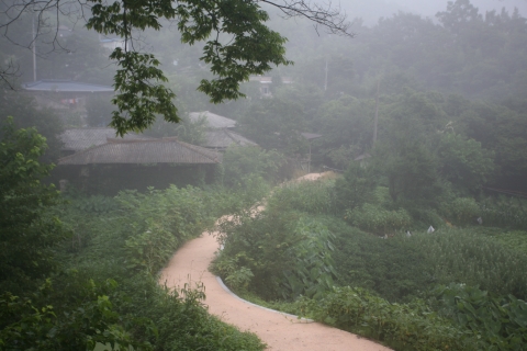 구담마을 새벽풍경(여행작가 이동미 제공)
