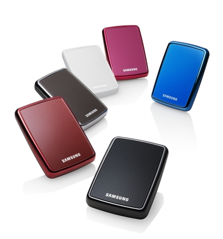 삼성전자가 출시한 USB 3.0 인터페이스 지원의 'S2 포터블 3.0'