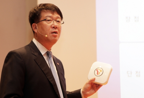 19일 오전 10시 반 SK텔레콤 을지로 본사에서 열린 <SK텔레콤 네트워크전략 설명회> 에서 하장용 SK텔레콤 Network부문장이 데이터 펨토셀(Data Femtoc