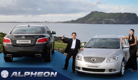 GM Daewoo Introduces Alpheon, First-Ever Luxury Upper-Midsize Sedan