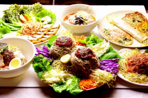 아시아를 넘어 세계 최고의 맛의 향연 ‘2010 춘천 닭갈비·막국수축제’ 28일 시작