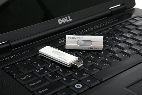 USB 메모리 분실이나 도난에도 정보 유출 걱정이 없는 SecuDrive USB Basic
